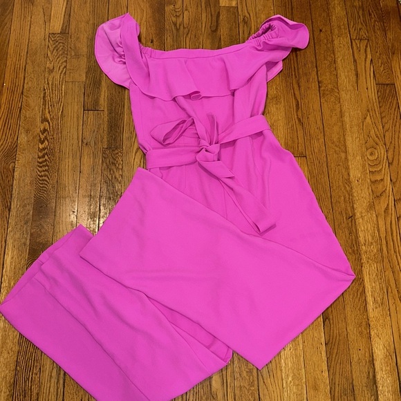 Lilly Pulitzer Jood off the shoulder Jumpsuit fuchsia pink Barbie vacation 12 - Picture 5 of 7